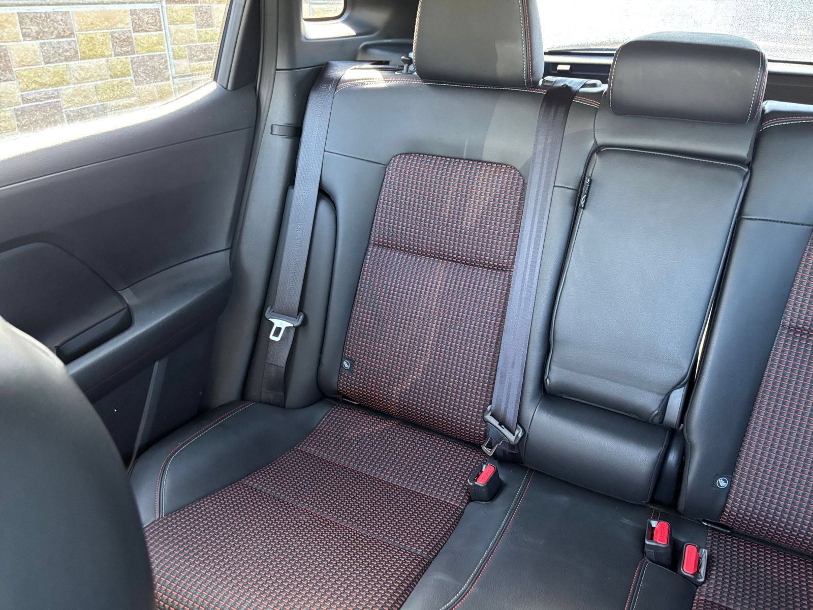 Used 2026 Nissan Kicks SR FWD image 37