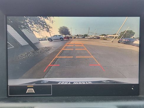 Used 2022 GMC Terrain SLT FWD image 17