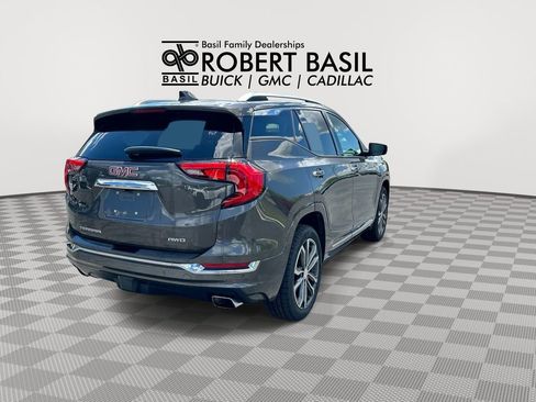 Used 2019 GMC Terrain Denali w/ Advanced Safety Package AWD/4WD image 8