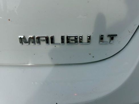 Used 2016 Chevrolet Malibu LT FWD image 25