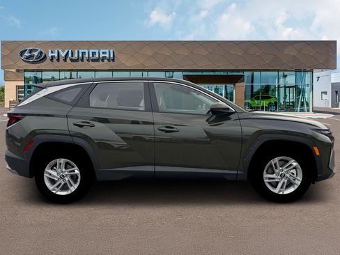 New 2026 Hyundai Tucson SE image 9