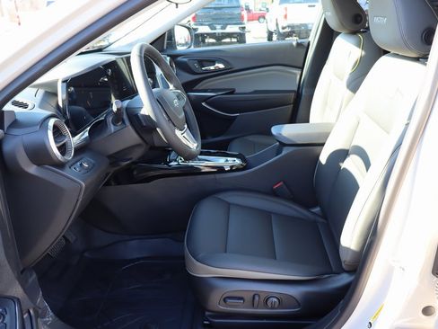 New 2026 Chevrolet Trax ACTIV w/ Sunroof Package image 5
