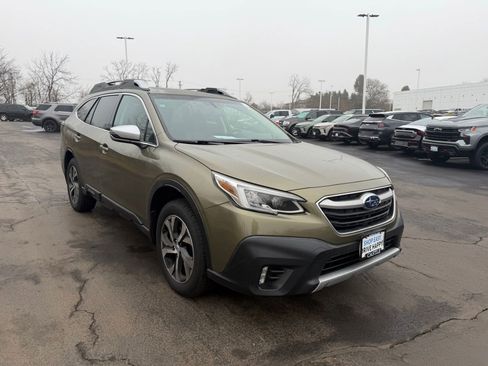 Used 2020 Subaru Outback Touring image 4
