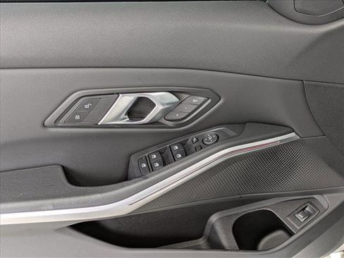 Used 2024 BMW 330i xDrive Sedan image 19