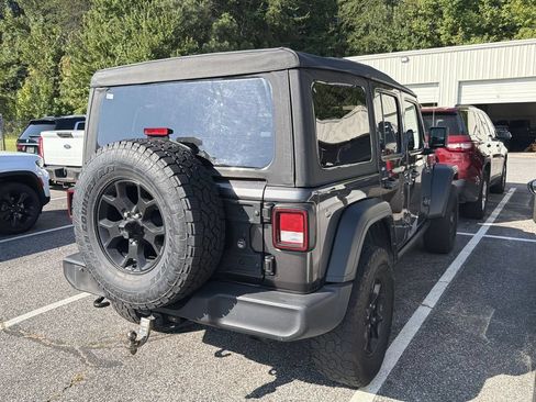 Used 2022 Jeep Wrangler Unlimited Sport AWD/4WD image 11