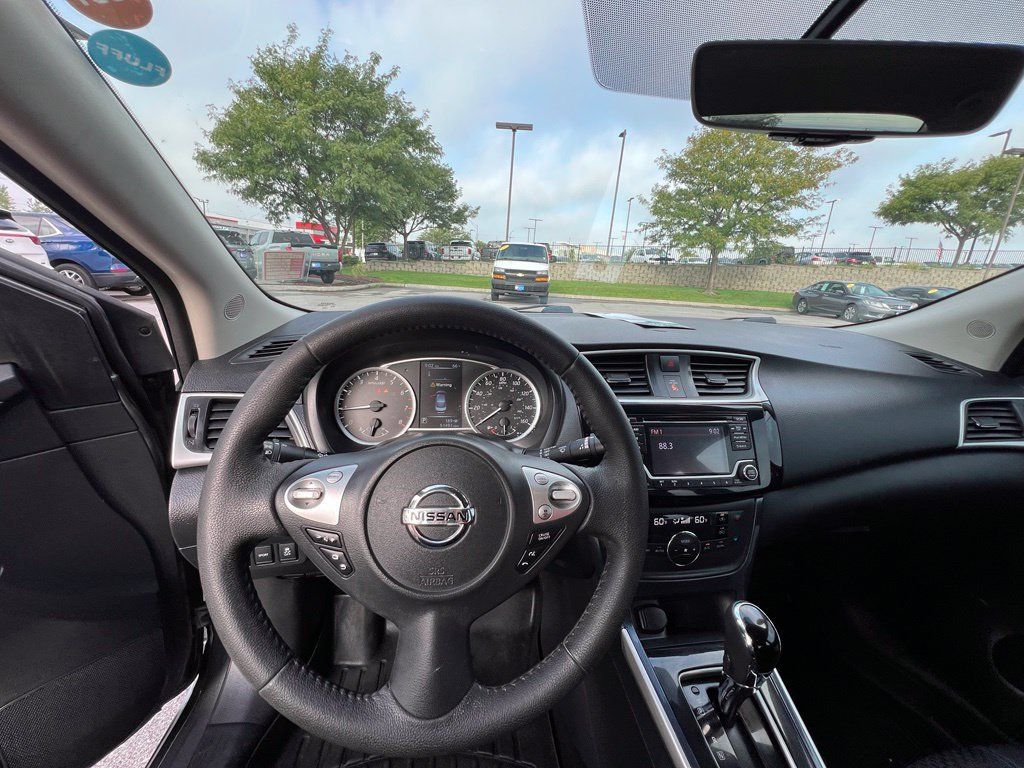 Used 2018 Nissan Sentra SR w/ Electronics Package FWD image 36