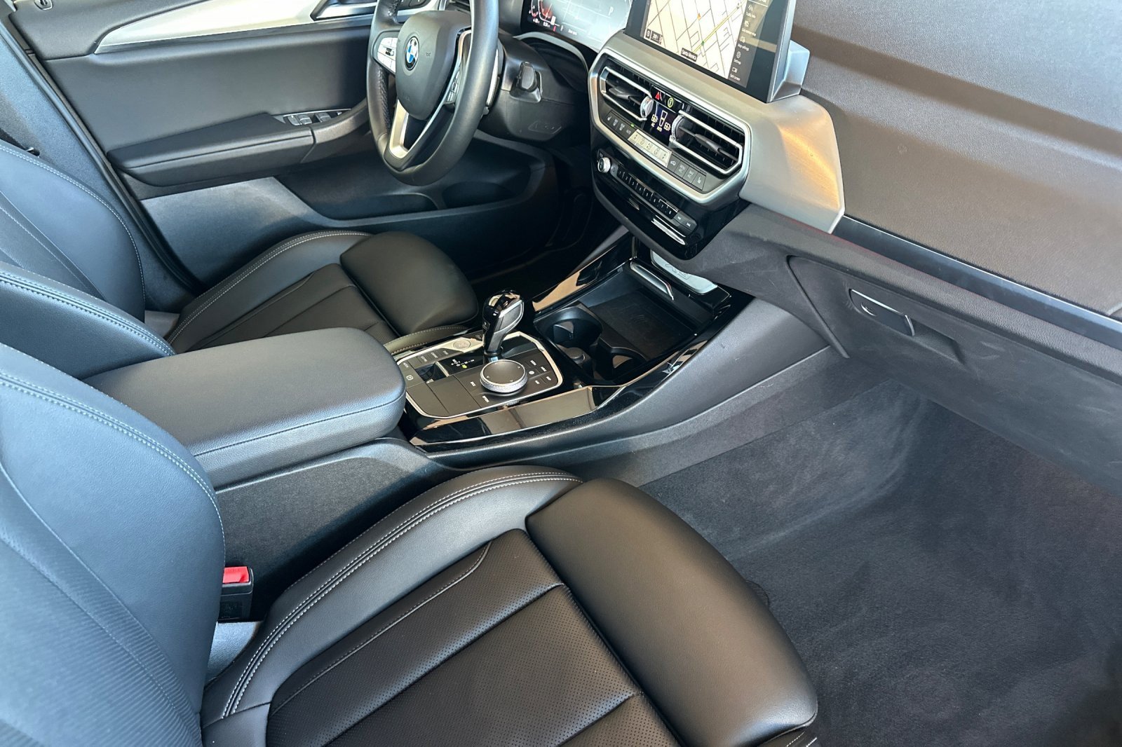 Used 2024 BMW X3 sDrive30i w/ Convenience Package RWD image 15