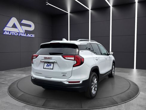 Used 2022 GMC Terrain SLT AWD/4WD image 6