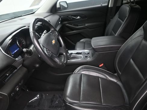 Used 2021 Chevrolet Traverse High Country FWD image 12