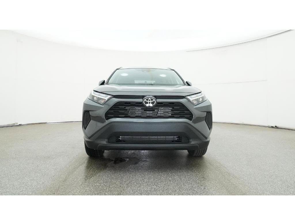 Used 2025 Toyota RAV4 XLE w/ Convenience Package FWD image 37