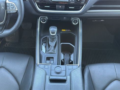 Used 2024 Toyota Grand Highlander XLE image 24