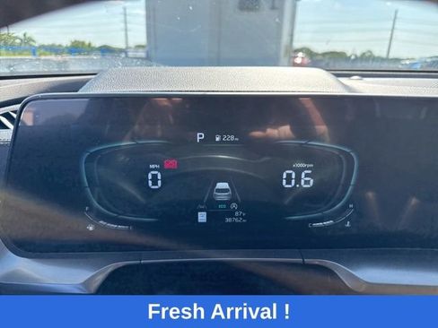 Used 2025 Kia Telluride S AWD/4WD image 6