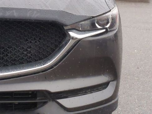 Used 2021 MAZDA CX-5 Touring image 10