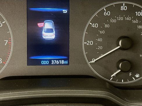 Used 2024 Toyota Corolla LE image 19