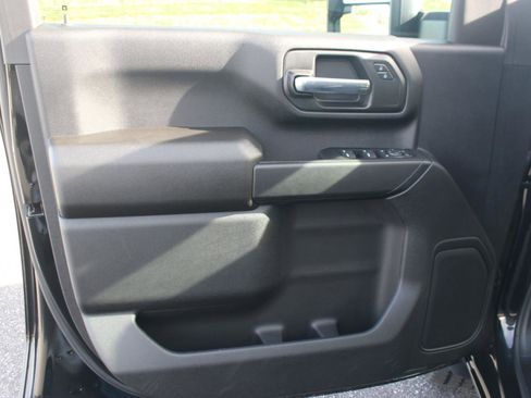 Used 2024 GMC Sierra 2500 Pro AWD/4WD image 14