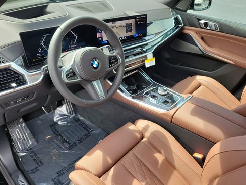 New 2026 BMW X5 xDrive40i w/ Executive Package AWD/4WD image 18