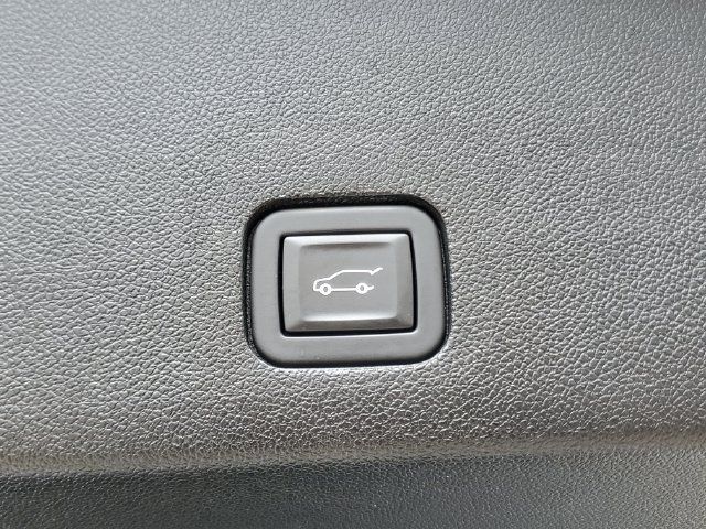 Certified 2024 Cadillac XT6 Luxury FWD image 10