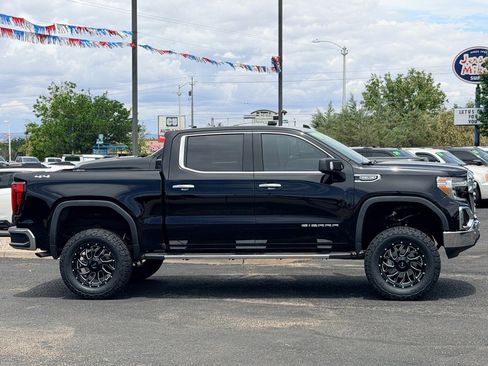 Used 2019 GMC Sierra 1500 SLT w/ SLT Premium Plus Package AWD/4WD image 3