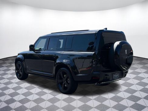 New 2026 Land Rover Defender 130 X-Dynamic SE AWD/4WD image 3
