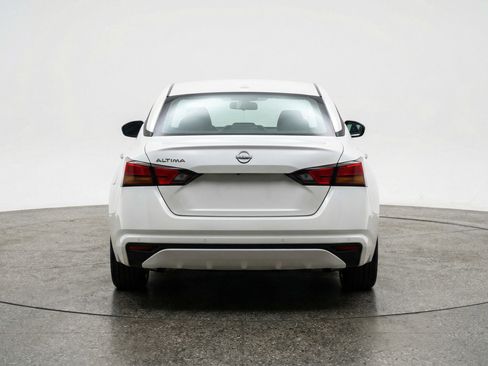 Used 2025 Nissan Altima 2.5 SV image 7