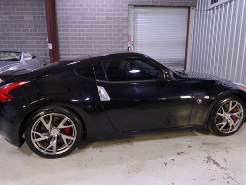 Used 2016 Nissan 370Z Sport 2dr Coupe 6M image 6