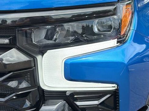 Used 2022 Chevrolet Silverado 1500 ZR2 w/ Technology Package AWD/4WD image 7