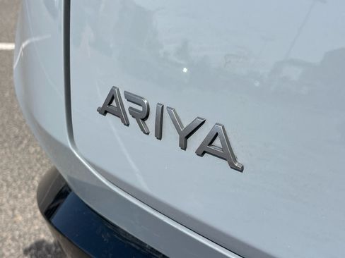Used 2023 Nissan Ariya FWD image 22