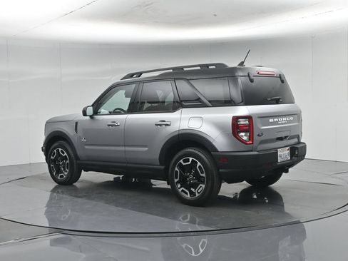Certified 2023 Ford Bronco Sport Outer Banks w/ Tech Package AWD/4WD image 7