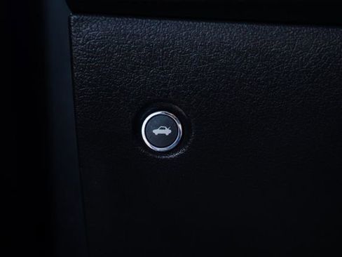 Used 2013 Dodge Challenger R/T image 62