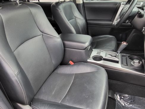 Used 2016 Toyota 4Runner Limited image 13
