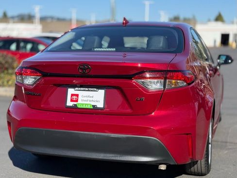 Certified 2024 Toyota Corolla LE image 5