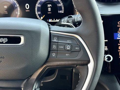 New 2026 Jeep Grand Cherokee Altitude AWD/4WD image 31