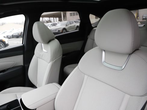 New 2026 Hyundai Tucson Limited image 16