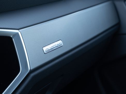 New 2025 Audi Q3 2.0T Premium image 16