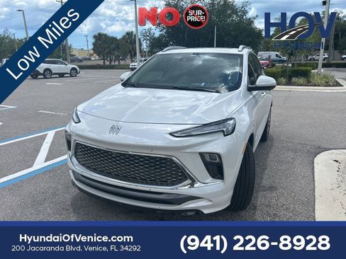 Used 2026 Buick Encore GX Avenir w/ Avenir Technology Package FWD image 3