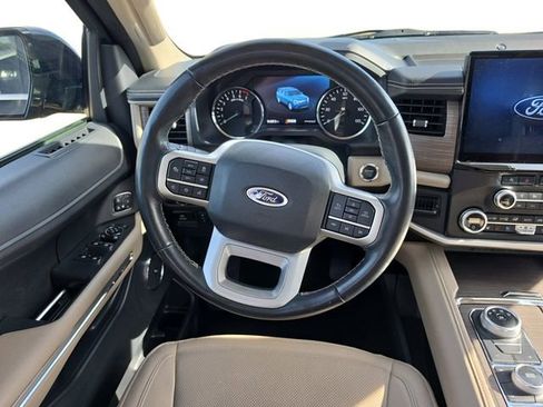 Used 2024 Ford Expedition Limited AWD/4WD image 12