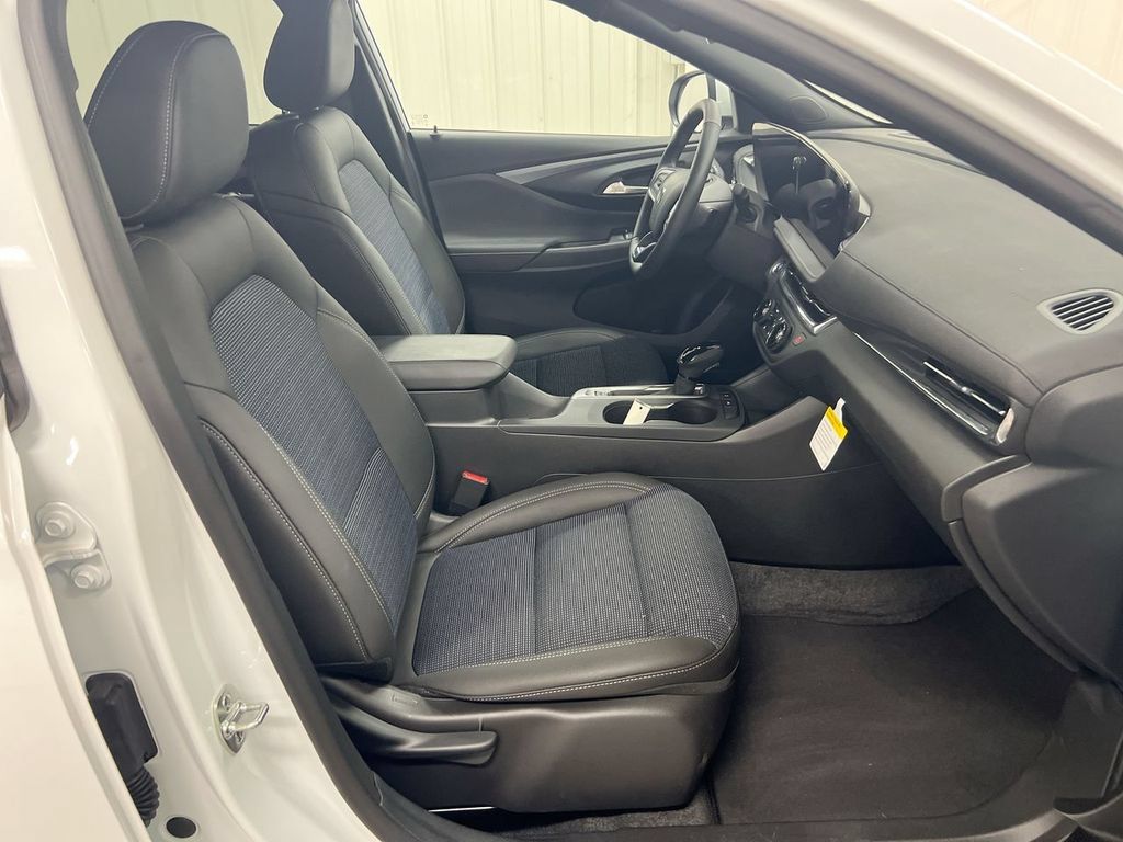 New 2026 Buick Envista Sport Touring w/ Convenience I Package FWD image 21