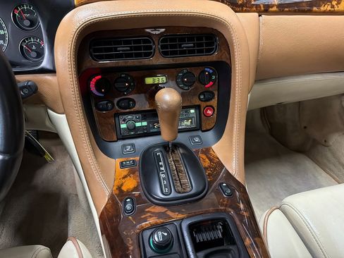 Used 1998 Aston Martin DB7 Coupe image 15