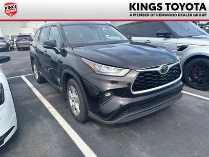 Used 2020 Toyota Highlander LE