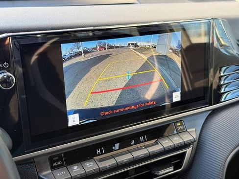 Used 2025 Toyota Camry SE image 24