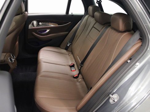 Used 2018 Mercedes-Benz E 400 E 400 image 19