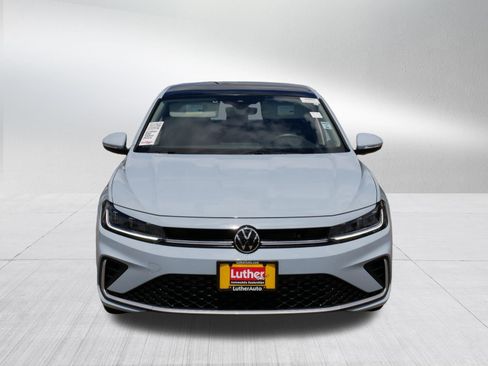 Certified 2026 Volkswagen Jetta SEL FWD image 2