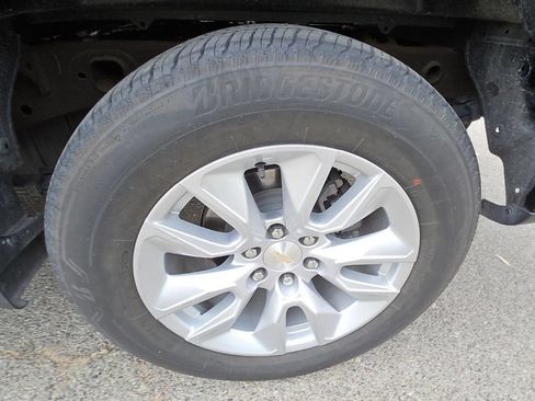 Used 2023 Chevrolet Silverado 1500 Custom RWD image 2