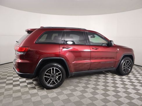 Used 2021 Jeep Grand Cherokee Trailhawk image 4