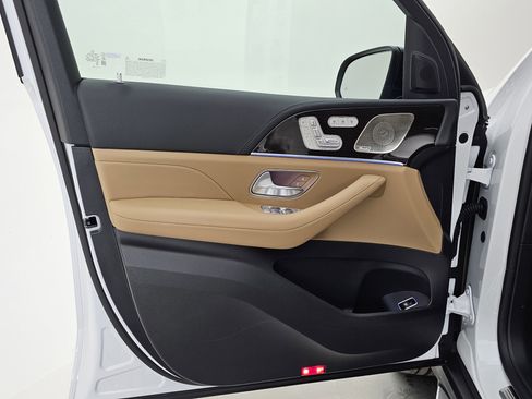 New 2026 Mercedes-Benz GLE 450 4MATIC image 11
