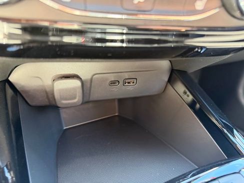 New 2026 Chevrolet Trax RS FWD image 31