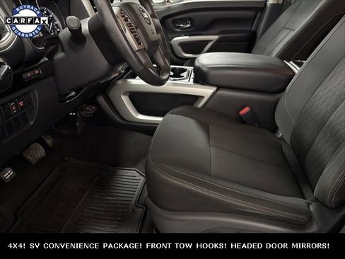 Used 2018 Nissan Titan SV w/ SV Convenience Package image 27