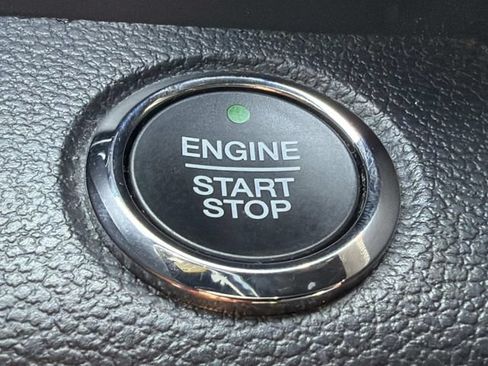 Used 2019 Ford Expedition Max Limited RWD image 29