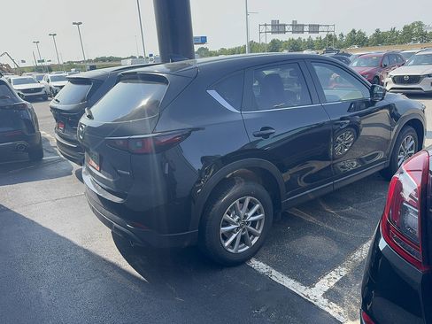 Certified 2023 MAZDA CX-5 AWD 2.5 S image 2