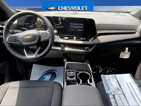 New 2026 Chevrolet Equinox LT FWD image 5